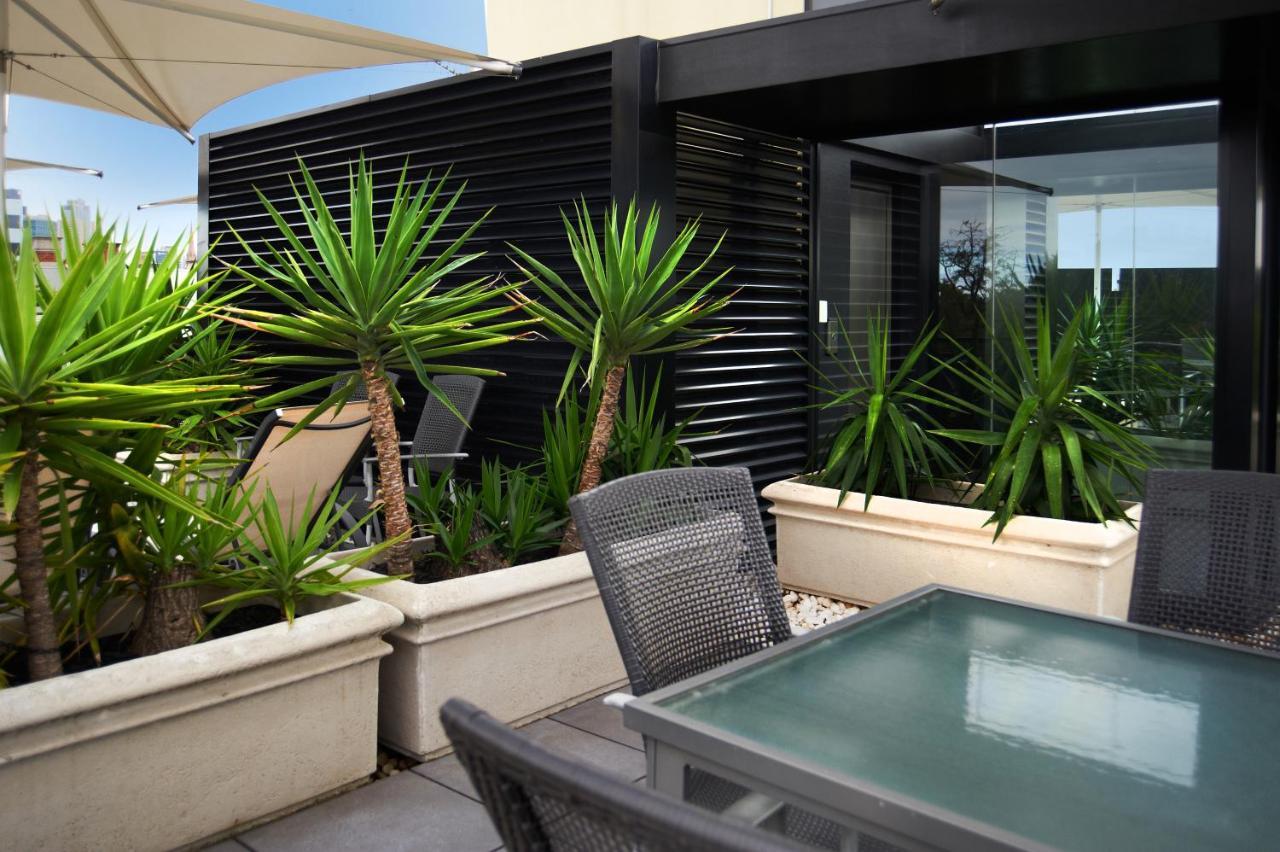 Quest East Melbourne Aparthotel Екстериор снимка