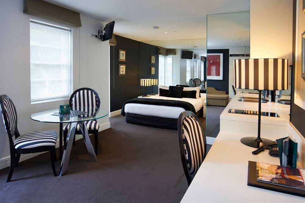 Quest East Melbourne Aparthotel Екстериор снимка
