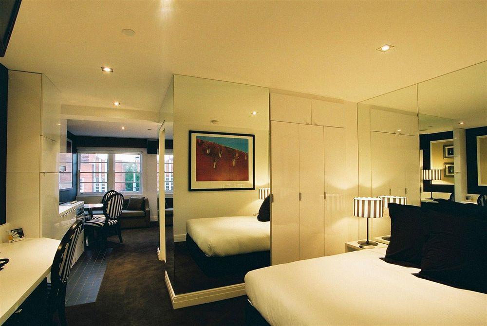Quest East Melbourne Aparthotel Стая снимка