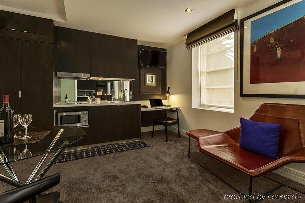 Quest East Melbourne Aparthotel Екстериор снимка