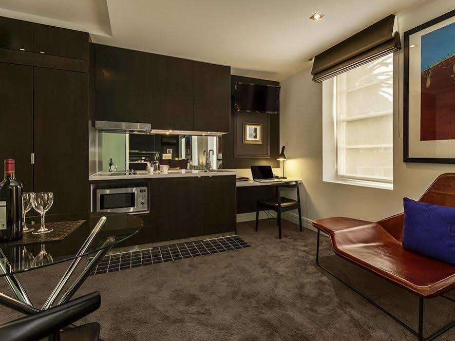Quest East Melbourne Aparthotel Екстериор снимка